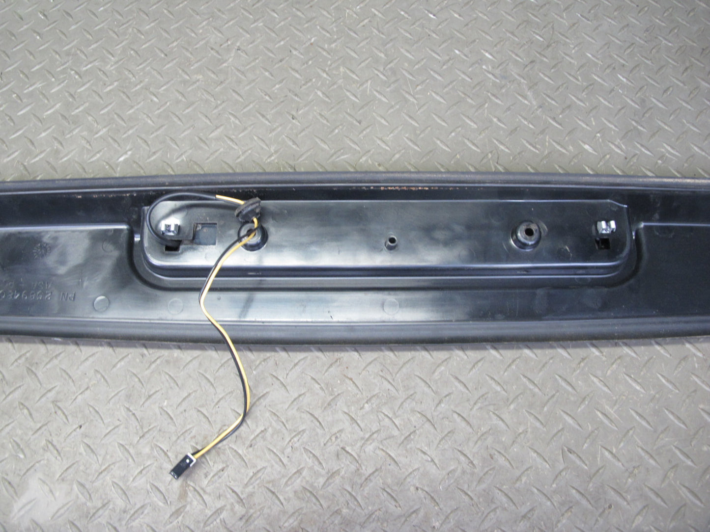 2003-2009 Hummer H2 Rear Trunk Tailgate Liftgate Trim Panel w Third Brake Light