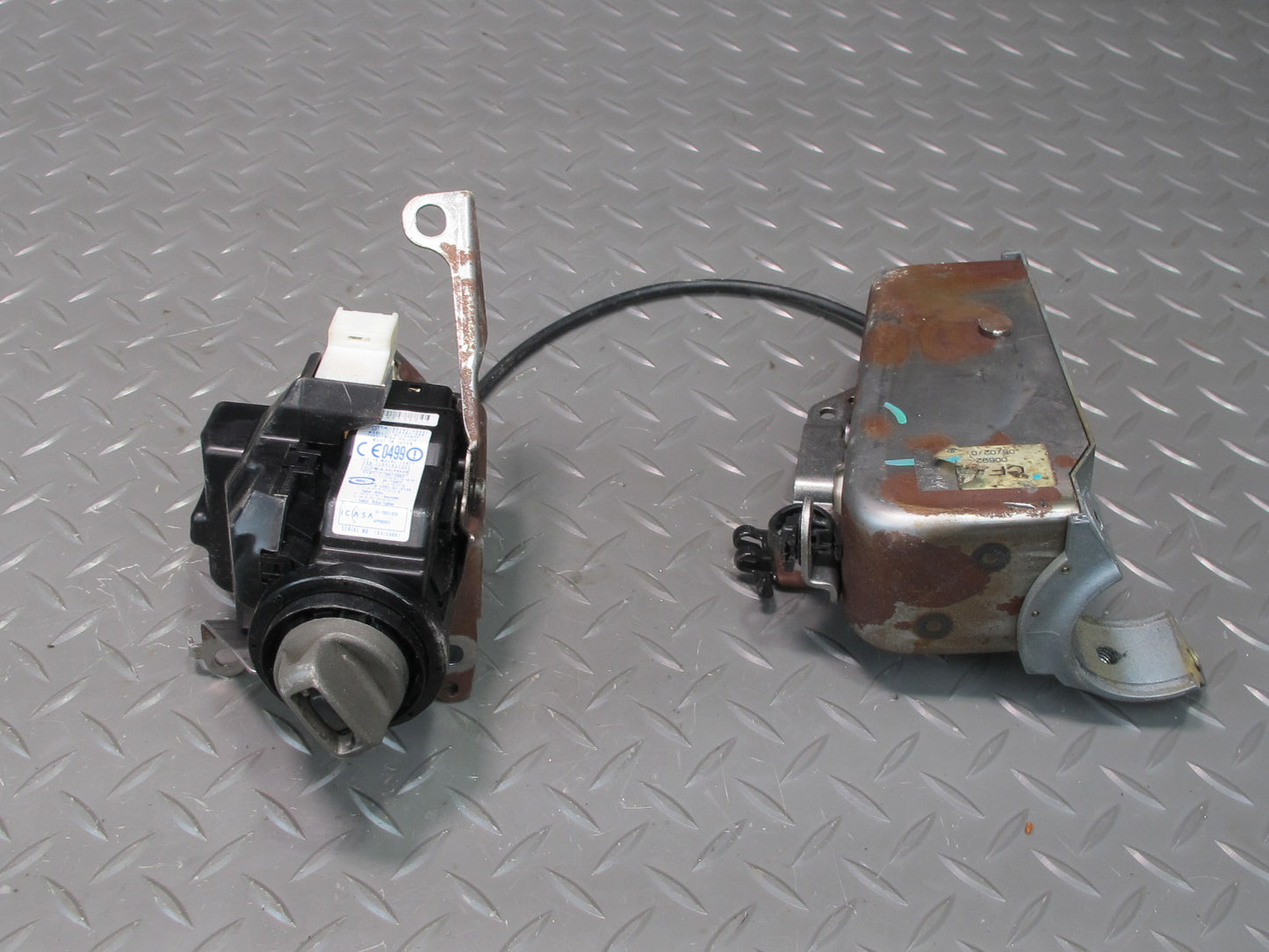 2005 Lexus UCF30L LS430 3UZFE Engine ECU ECM Ignition Trunk Door Lock KEY Set