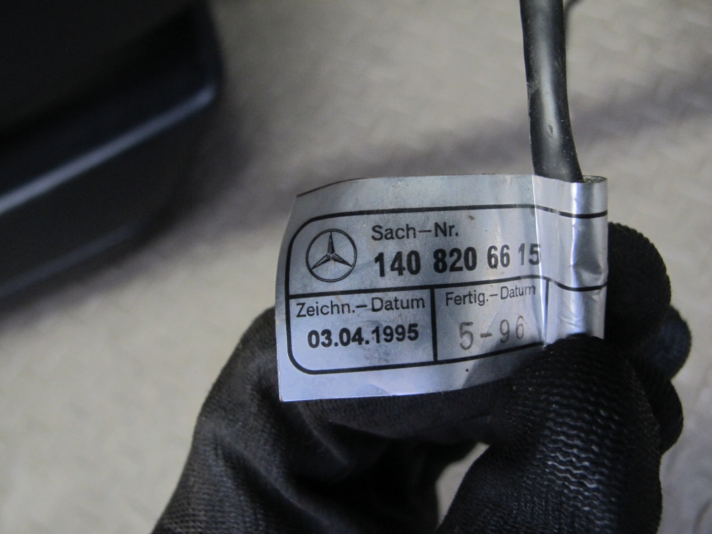 96-99 Mercedes W140 C140 CL Coupe Center Console Trim Cover Panel w Armrest OEM