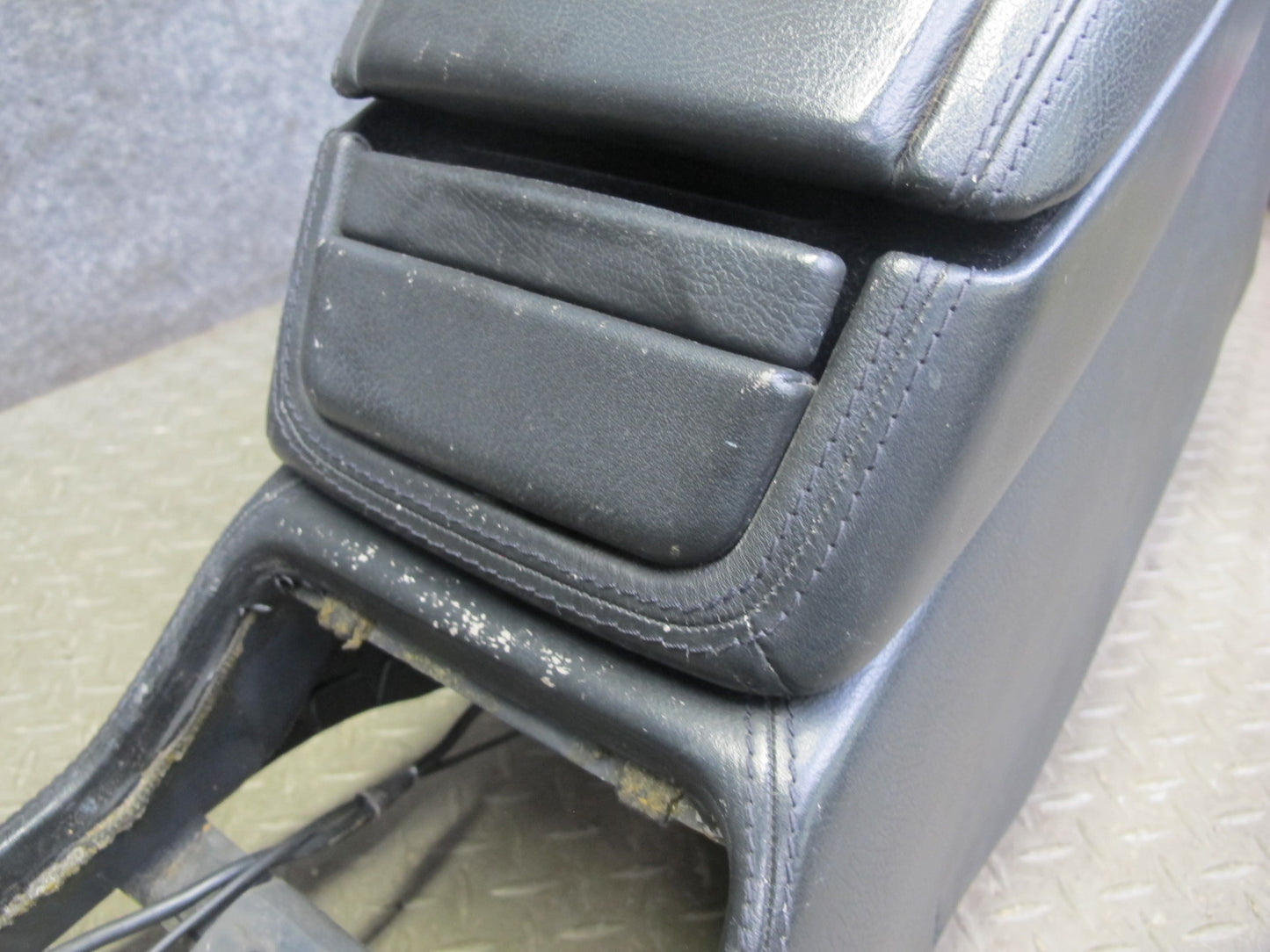 96-99 Mercedes W140 C140 CL Coupe Center Console Trim Cover Panel w Armrest OEM