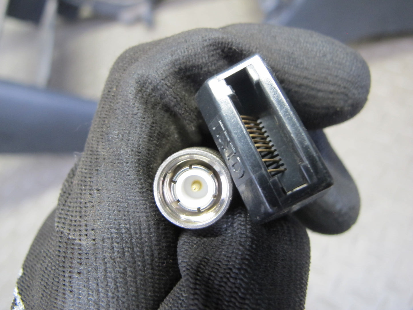 96-99 Mercedes W140 C140 CL Coupe Center Console Trim Cover Panel w Armrest OEM