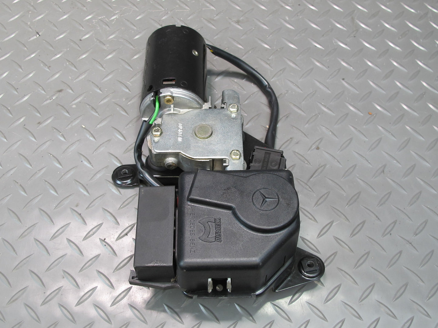 90-95 Mercedes W124 300D Sunroof Motor w Relay 1247800407 OEM