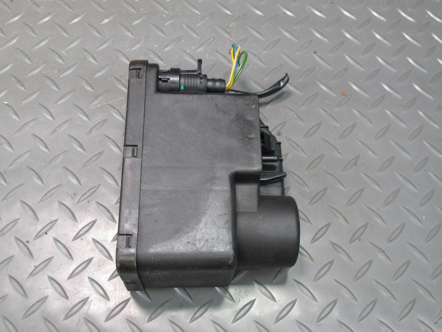 90-95 Mercedes W124 300D Central Door Lock Locking Vacuum Pump 1248001348 OEM