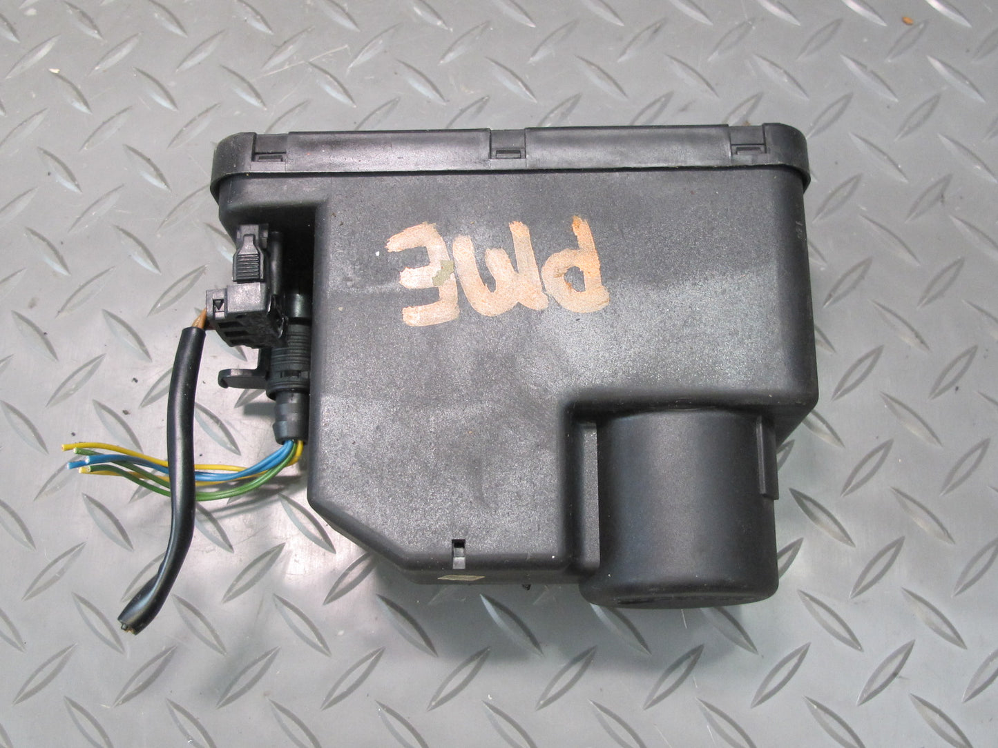 90-95 Mercedes W124 300D Central Door Lock Locking Vacuum Pump 1248001348 OEM