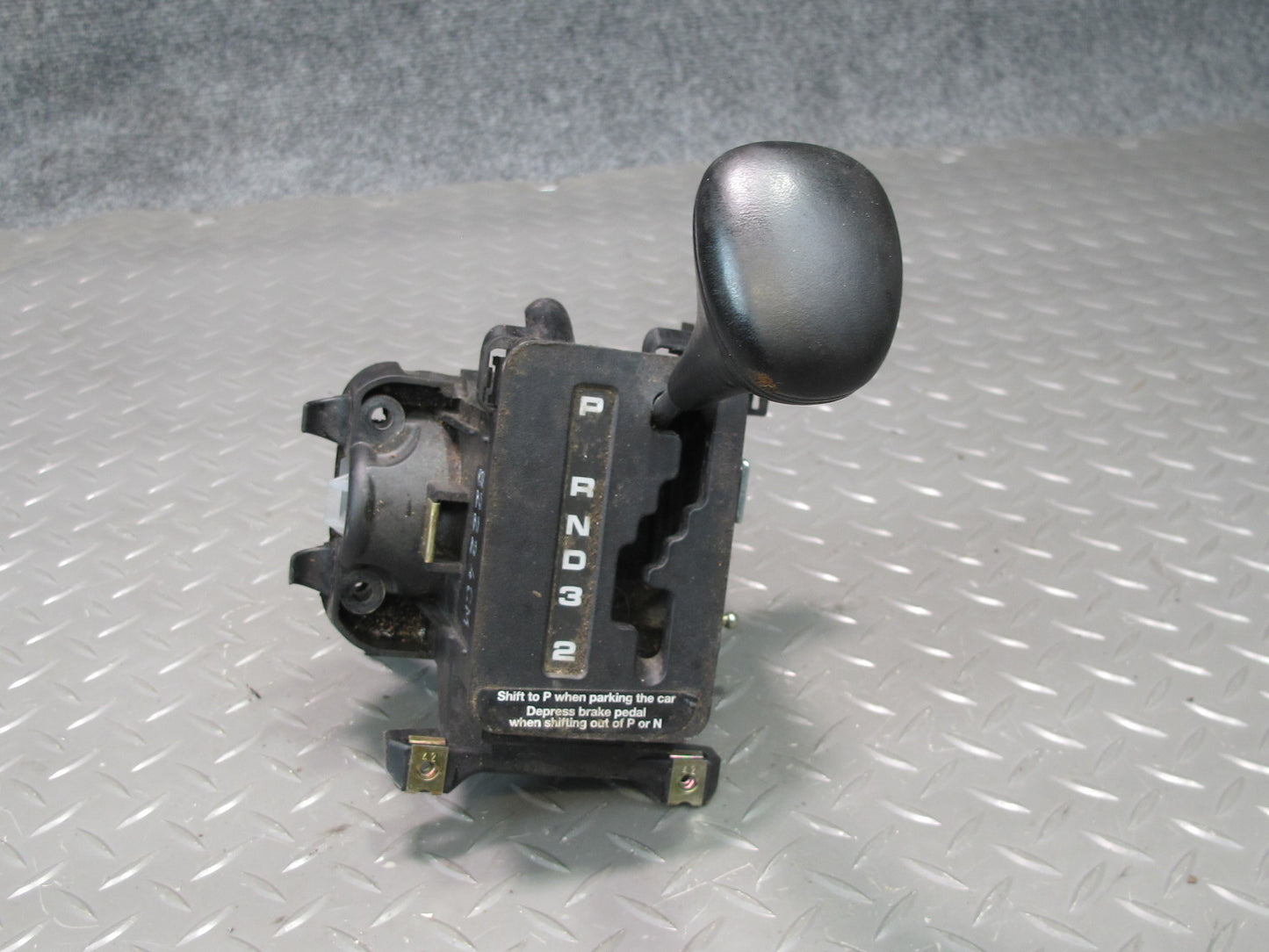 90-95 Mercedes W124 300D A/T Automatic Transmission Gear Shifter  OEM