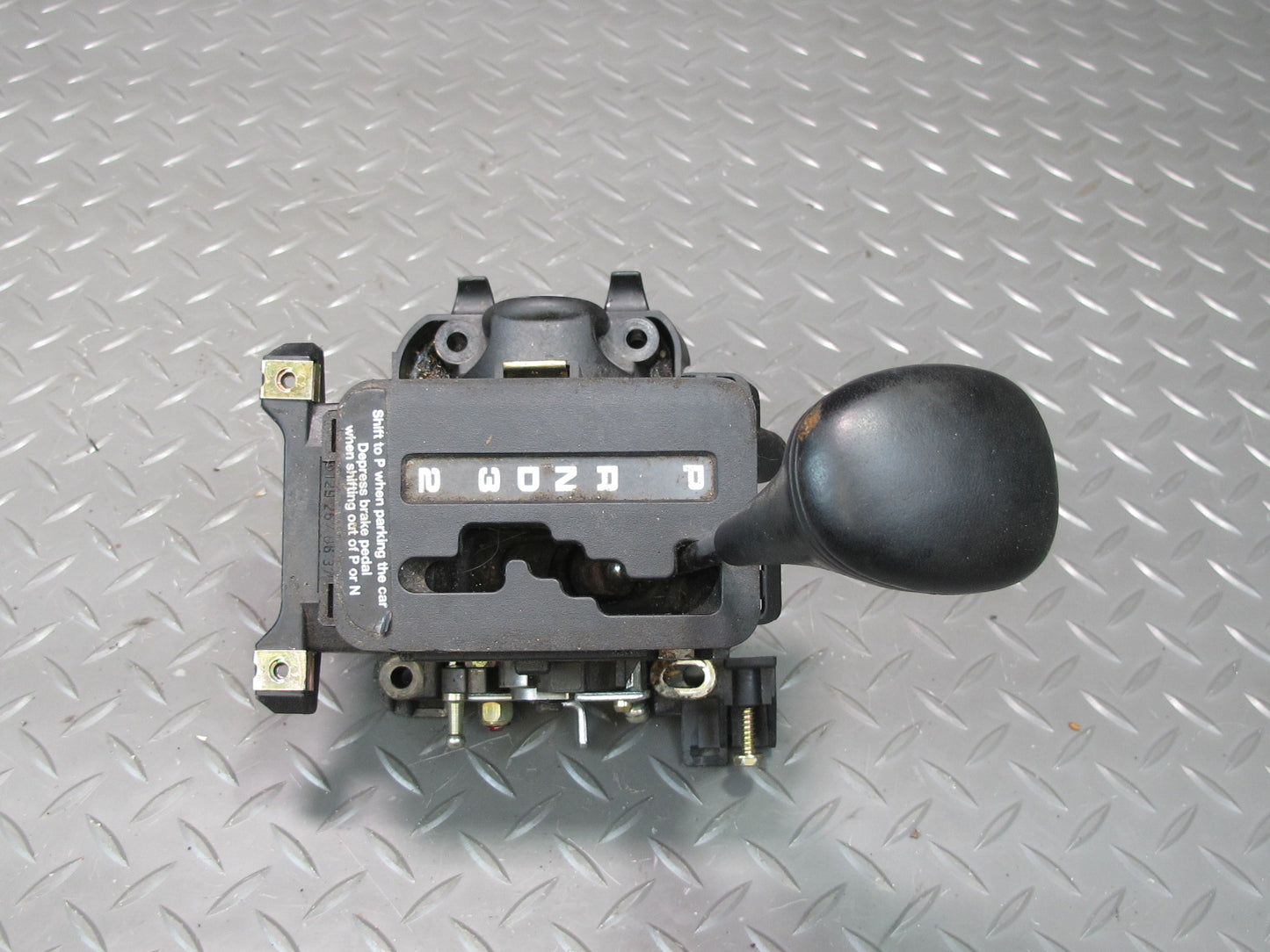 90-95 Mercedes W124 300D A/T Automatic Transmission Gear Shifter  OEM