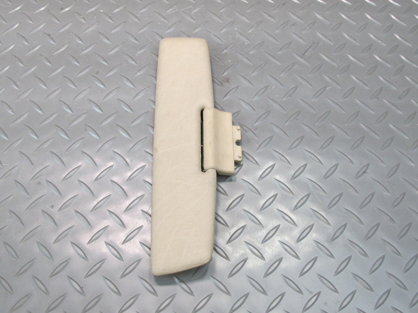 90-95 Mercedes W124 300D Front Center Sun Visor Beige OEM