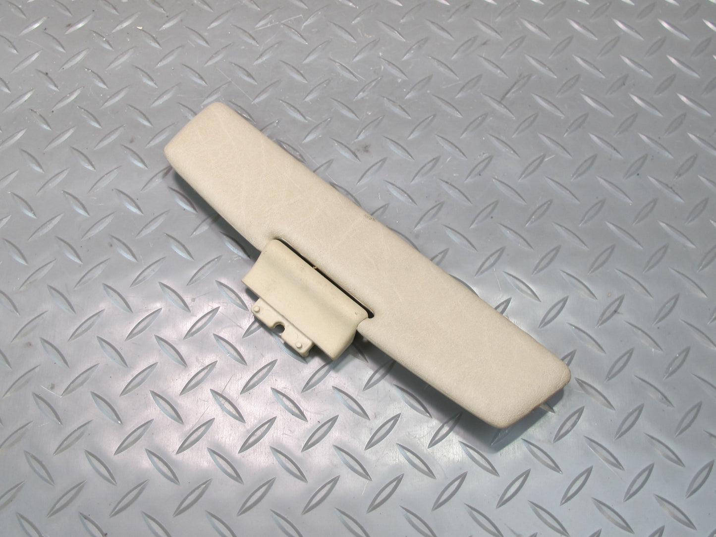 90-95 Mercedes W124 300D Front Center Sun Visor Beige OEM