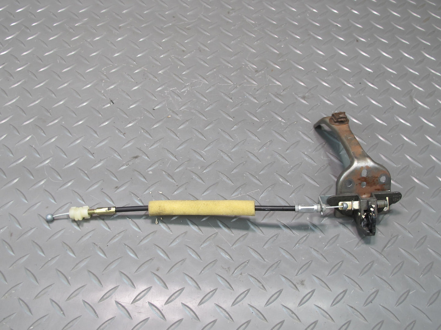 1992 Lexus UZZ30L SC300 SC400 Glove Box Lock Latch w Release Cable Assembly OEM