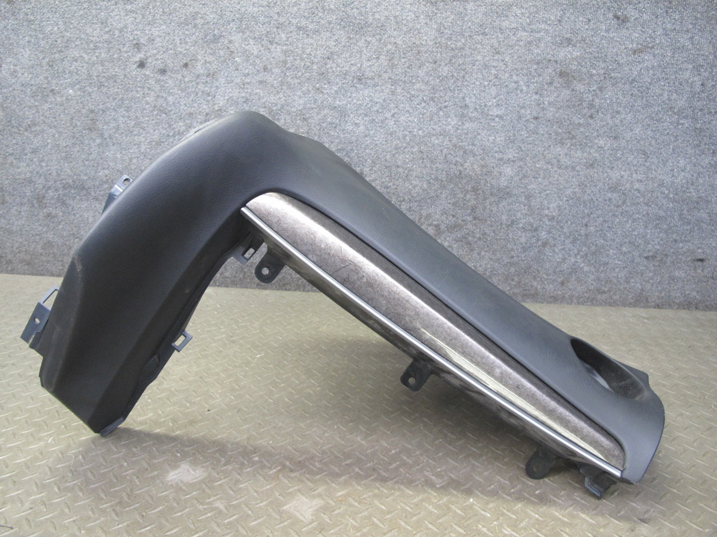 2013-2016 Infiniti JX35 QX60 Dash Instrument Panel Front Right Trim Cover Panel