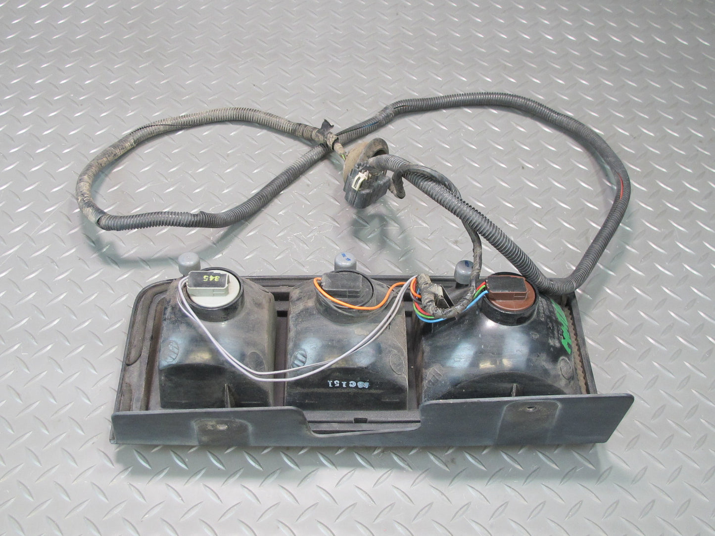 2003-2004 Hummer H2 Rear Right Passenger Side Tail Light Lamp