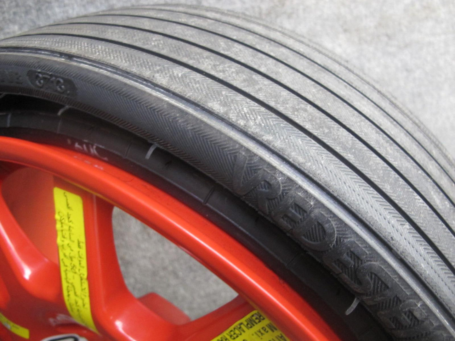 2011-2018 Porsche Cayenne S 958 Emergency Spare 18 Wheel 6.5J x 18 Rim W/ Tire