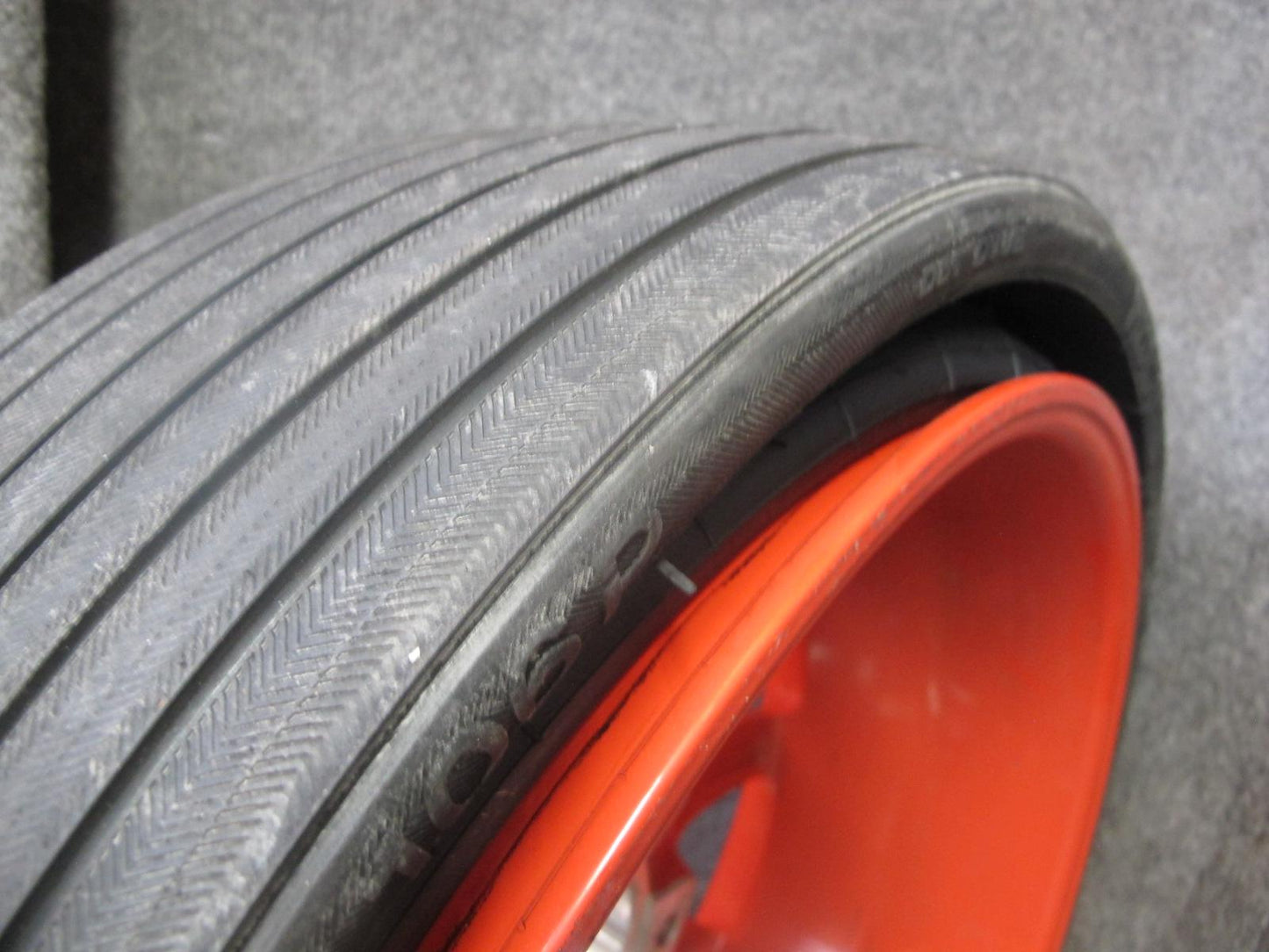 2011-2018 Porsche Cayenne S 958 Emergency Spare 18 Wheel 6.5J x 18 Rim W/ Tire