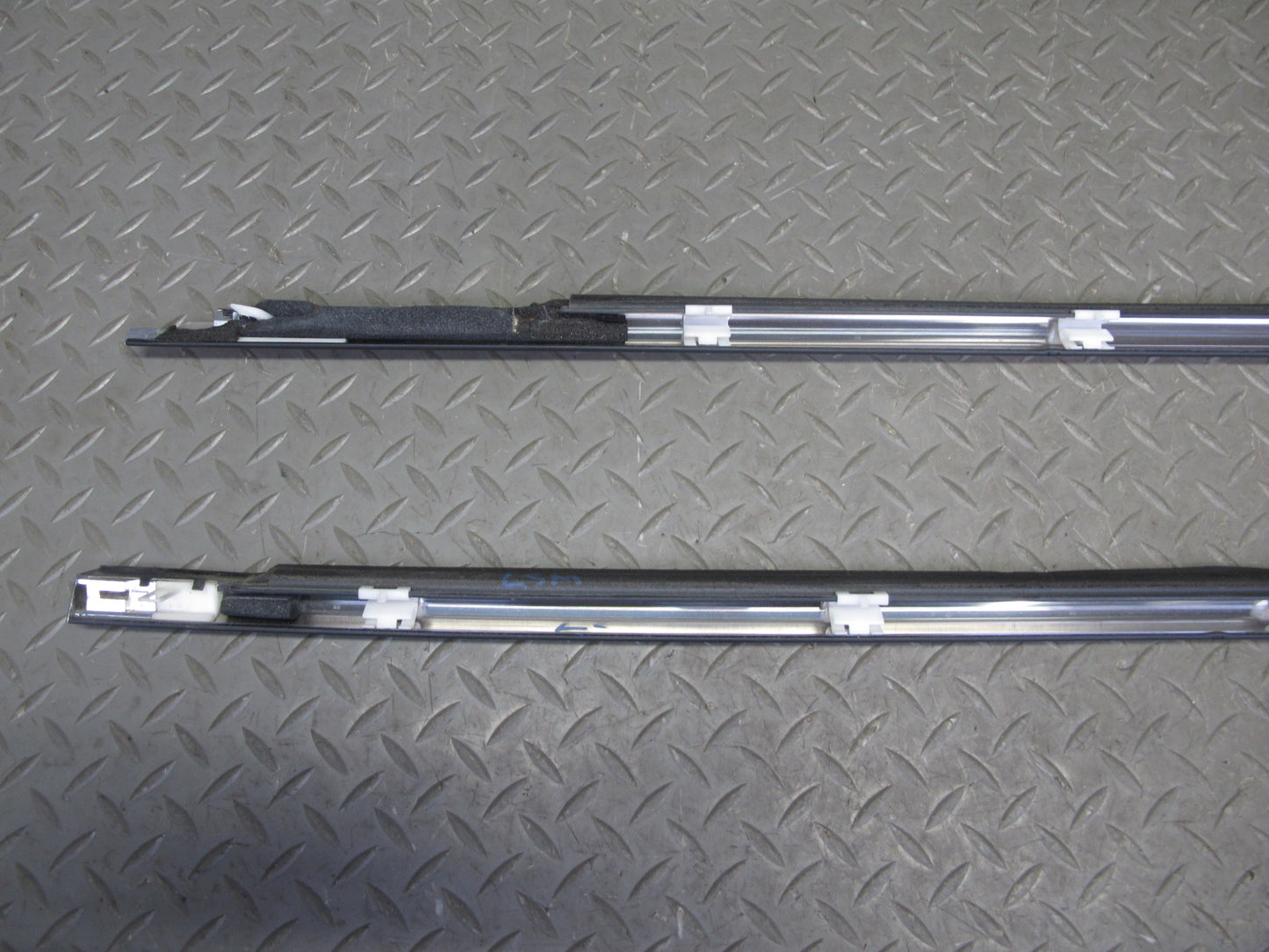 01-06 Lexus UCF30L LS430 Set of 4 Front & Rear Door Weatherstrip Molding OEM