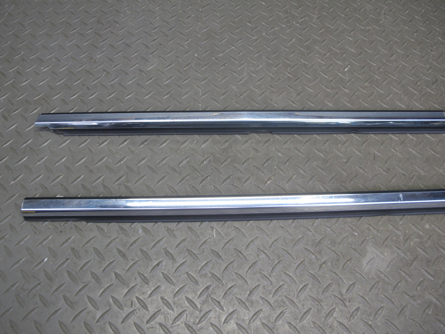 01-06 Lexus UCF30L LS430 Set of 4 Front & Rear Door Weatherstrip Molding OEM