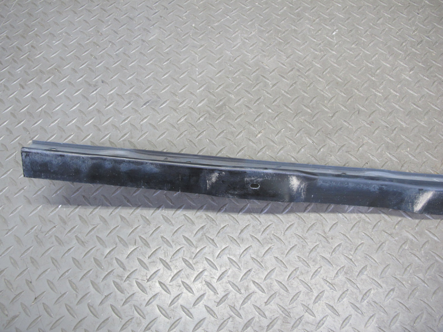 91-96 Chevrolet Corvette C4 Front Bumper Cover Center Retainer Bracket OEM