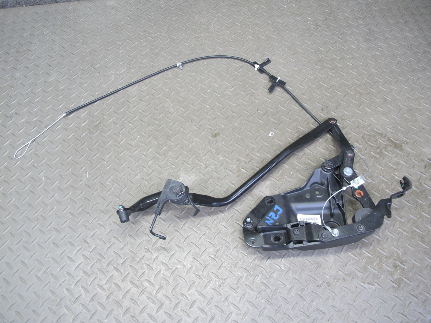 10-19 Nissan 370Z Z34 Convertible Set of 2 Rear Left & Right TOP Roof Hinge OEM