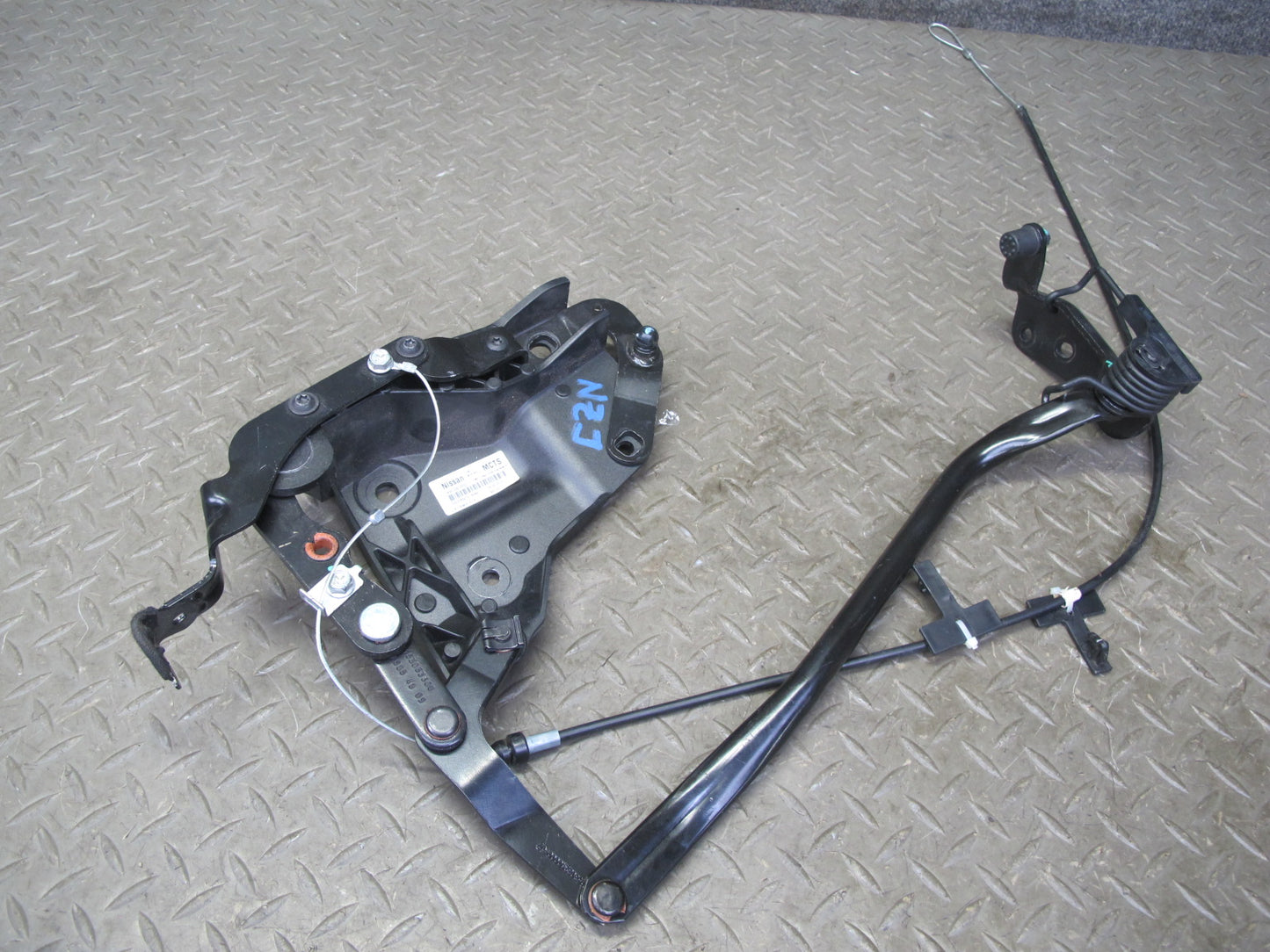 10-19 Nissan 370Z Z34 Convertible Set of 2 Rear Left & Right TOP Roof Hinge OEM