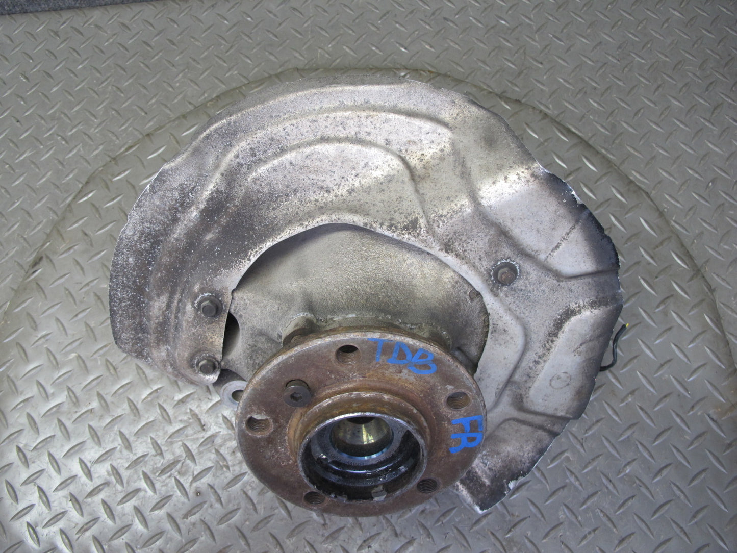 14-16 BMW F30 F31 F33 AWD Front Right Spindle Knuckle Wheel Hub Bearing OEM