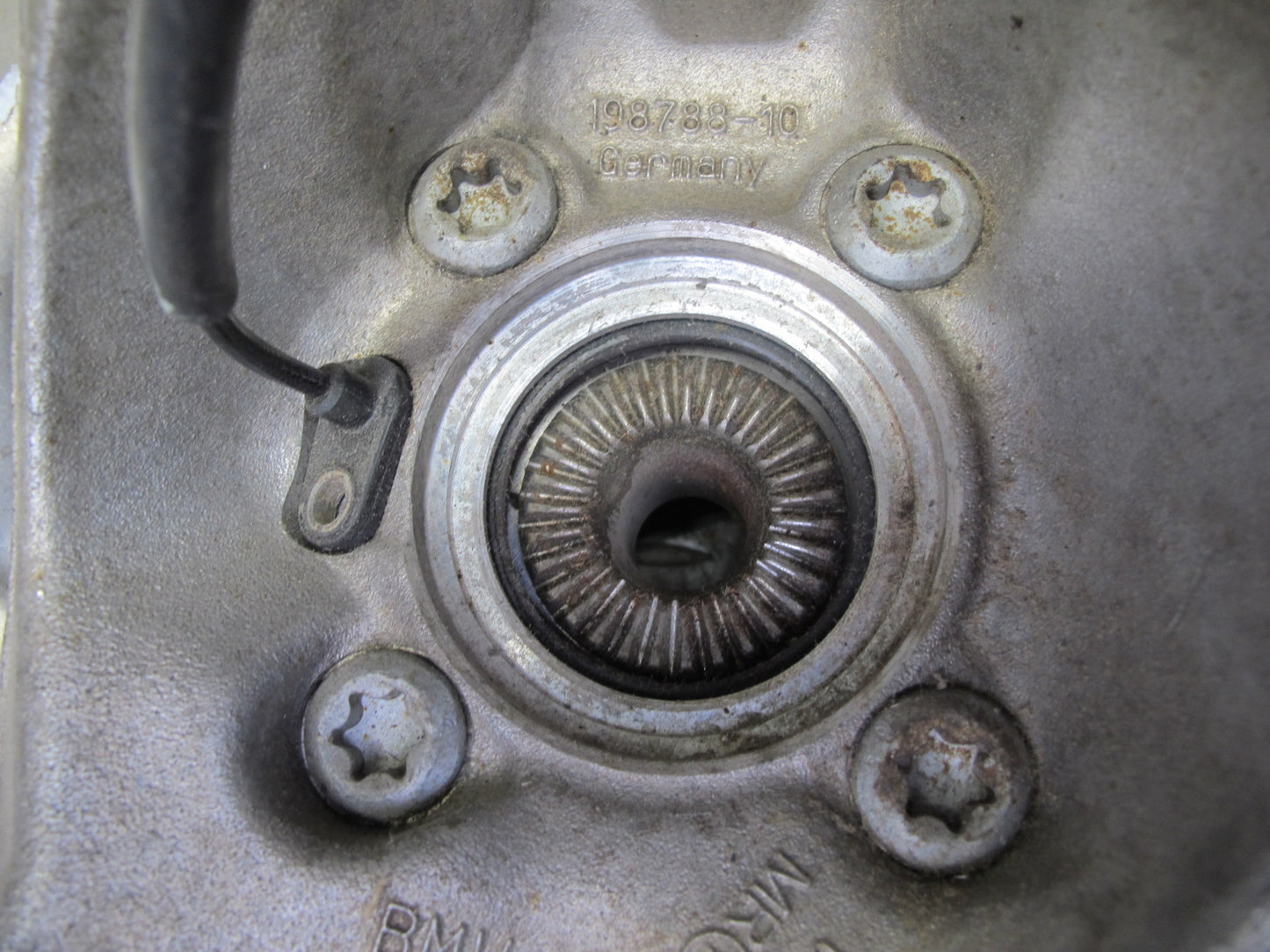 14-16 BMW F30 F31 F33 AWD Front Right Spindle Knuckle Wheel Hub Bearing OEM