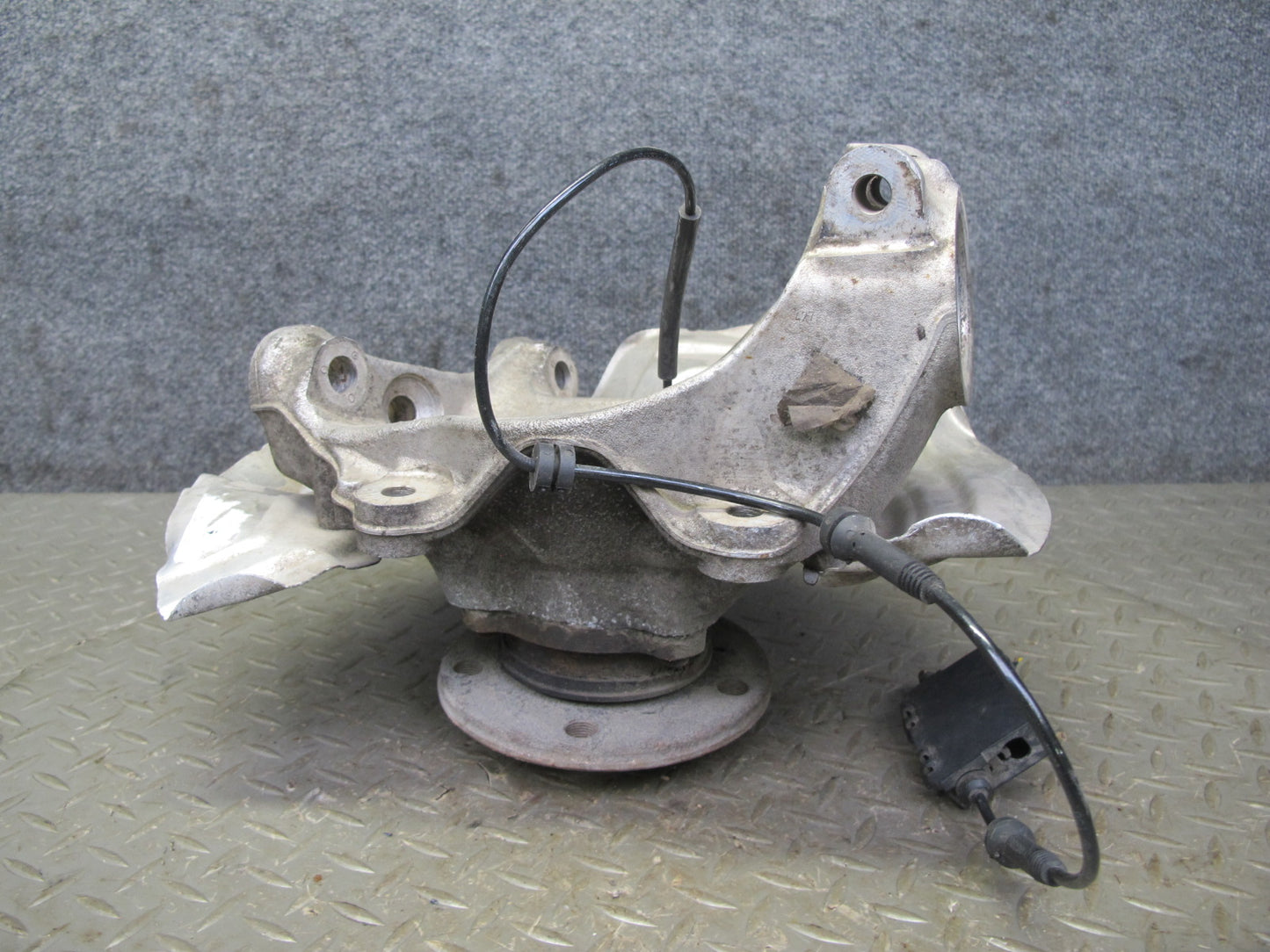 14-16 BMW F30 F31 F33 AWD Front Right Spindle Knuckle Wheel Hub Bearing OEM