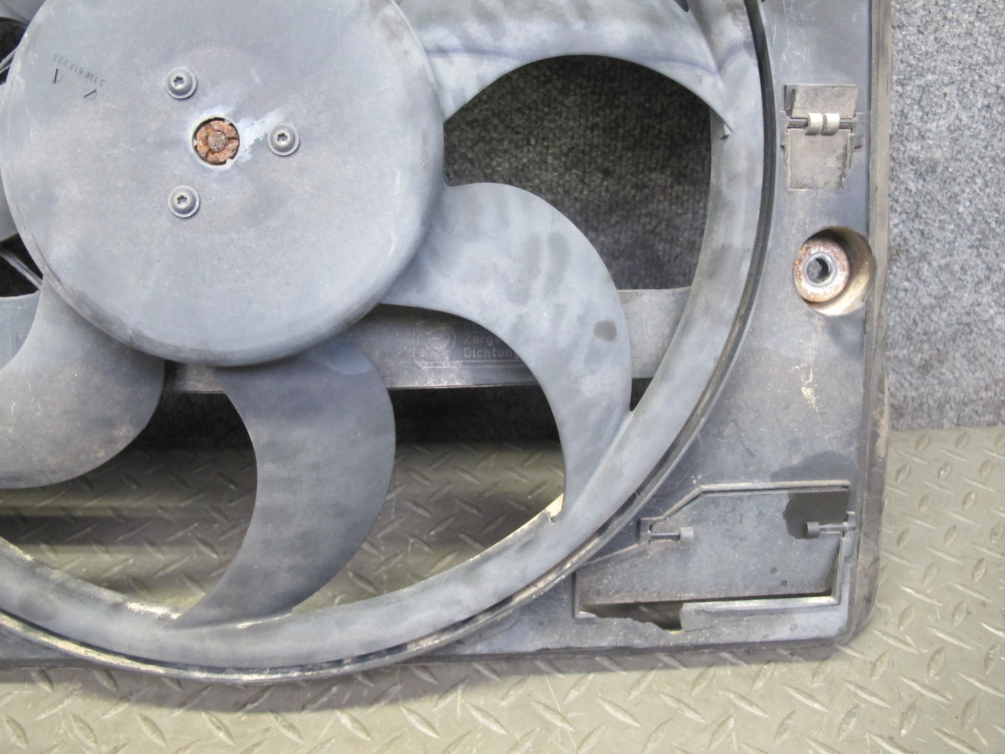 2001-2006 BMW E46 M3 S54 Engine A/C Auxiliary Pusher Electric Fan Shroud Assy