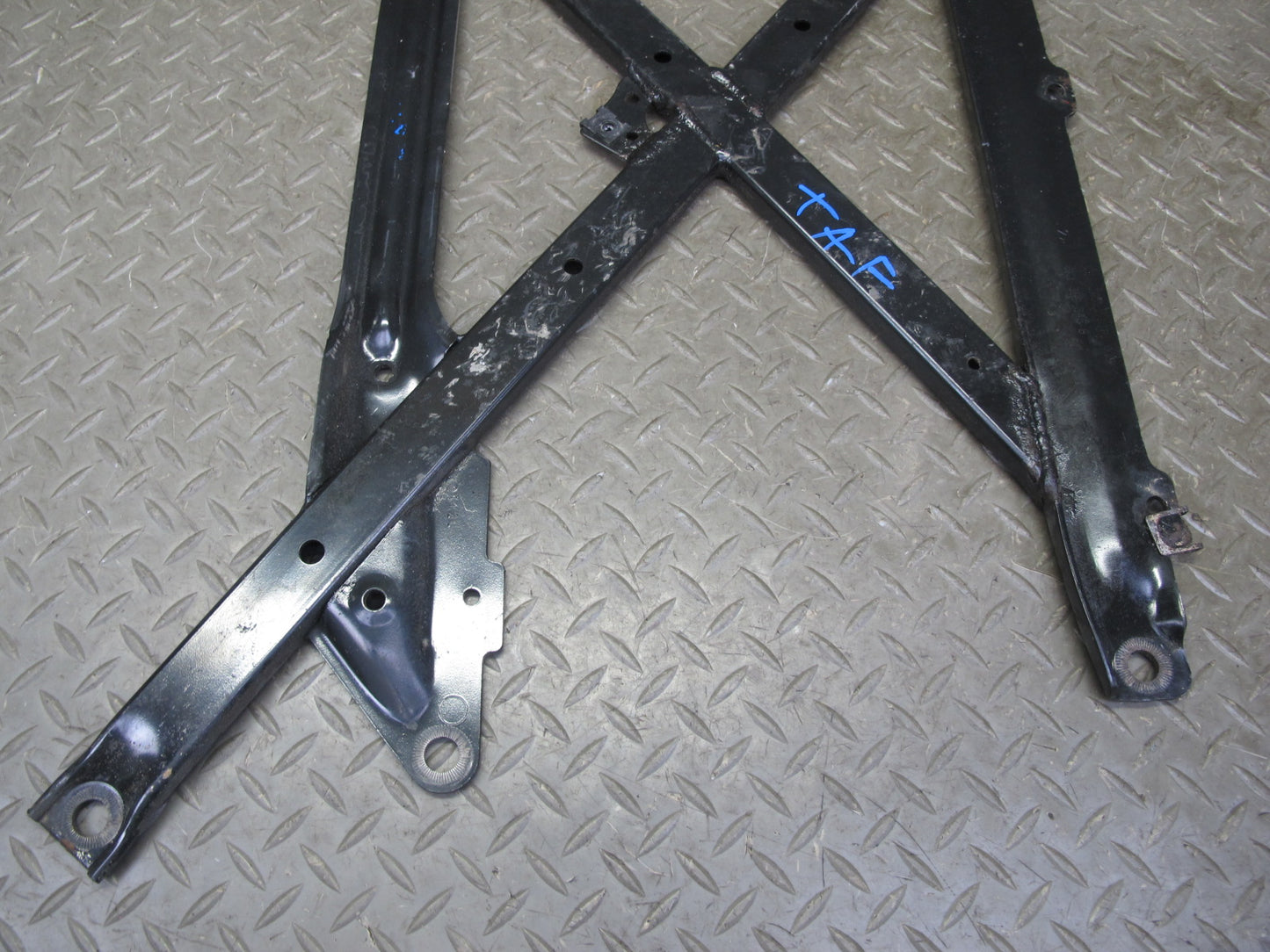 13-16 Audi B8 A4 S4 Engine Transmission Crossmember Brace Bracket 8K1399345B OEM