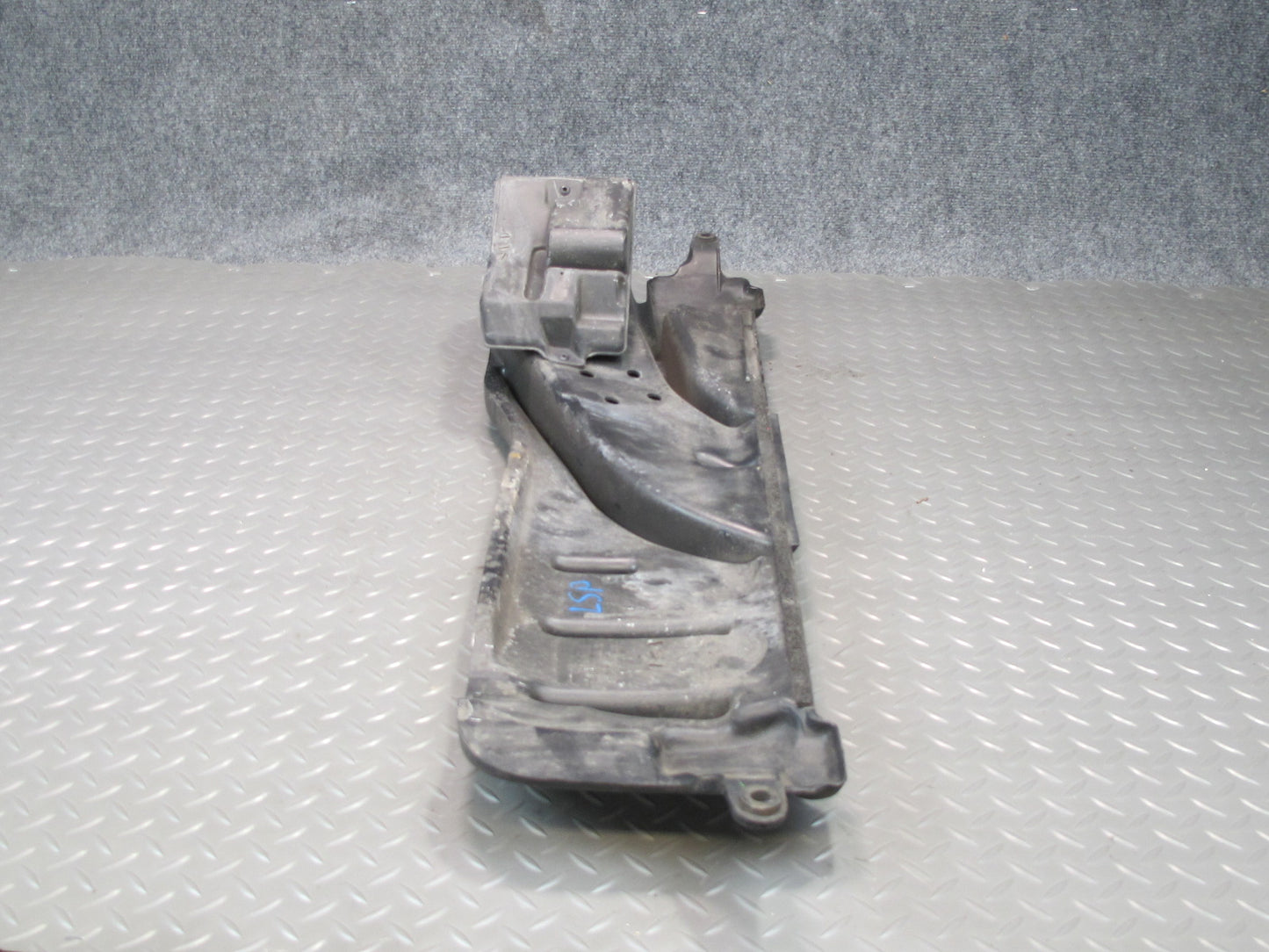 01-06 Lexus UCF30L LS430 Air Intake Cleaner Tube Pipe Duct 17750-50030 OEM