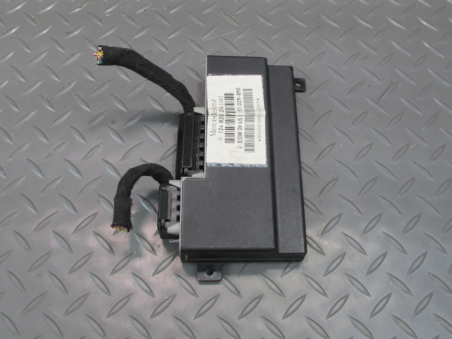 90-95 Mercedes W124 300D Anti Theft Alarm Control Module 1268202426 OEM