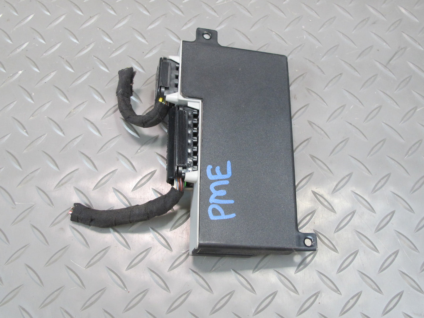 90-95 Mercedes W124 300D Anti Theft Alarm Control Module 1268202426 OEM