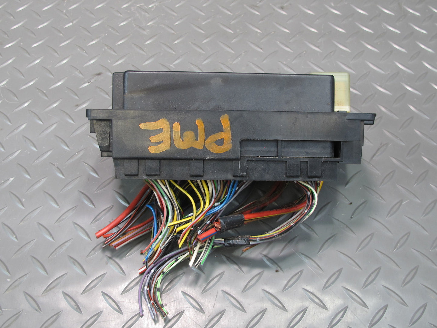 94-95 Mercedes W124 300D Engine Fuse Relay Box Module 1245450140 OEM