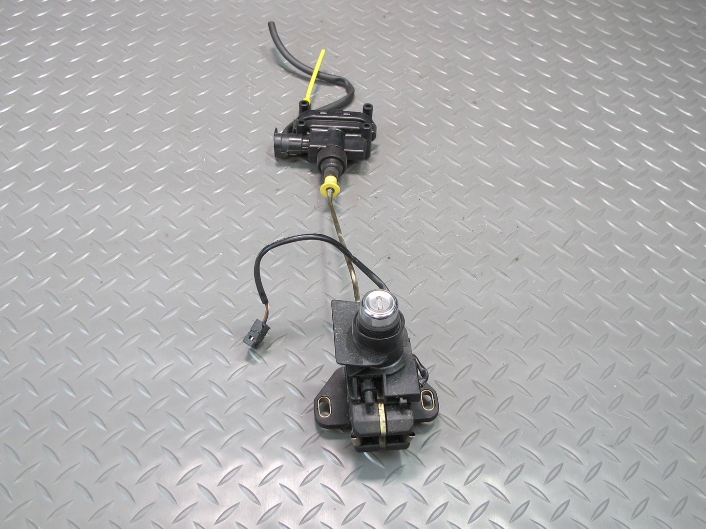 94-95 Mercedes W124 Sedan Ignition Trunk Front Door Lock Cylinder KEY Set OEM