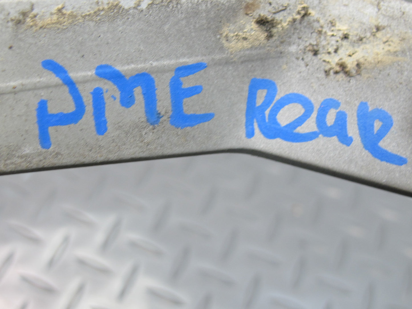 90-95 Mercedes W124 300D Sedan Left & Right Exterior C Pillar Molding Set OEM