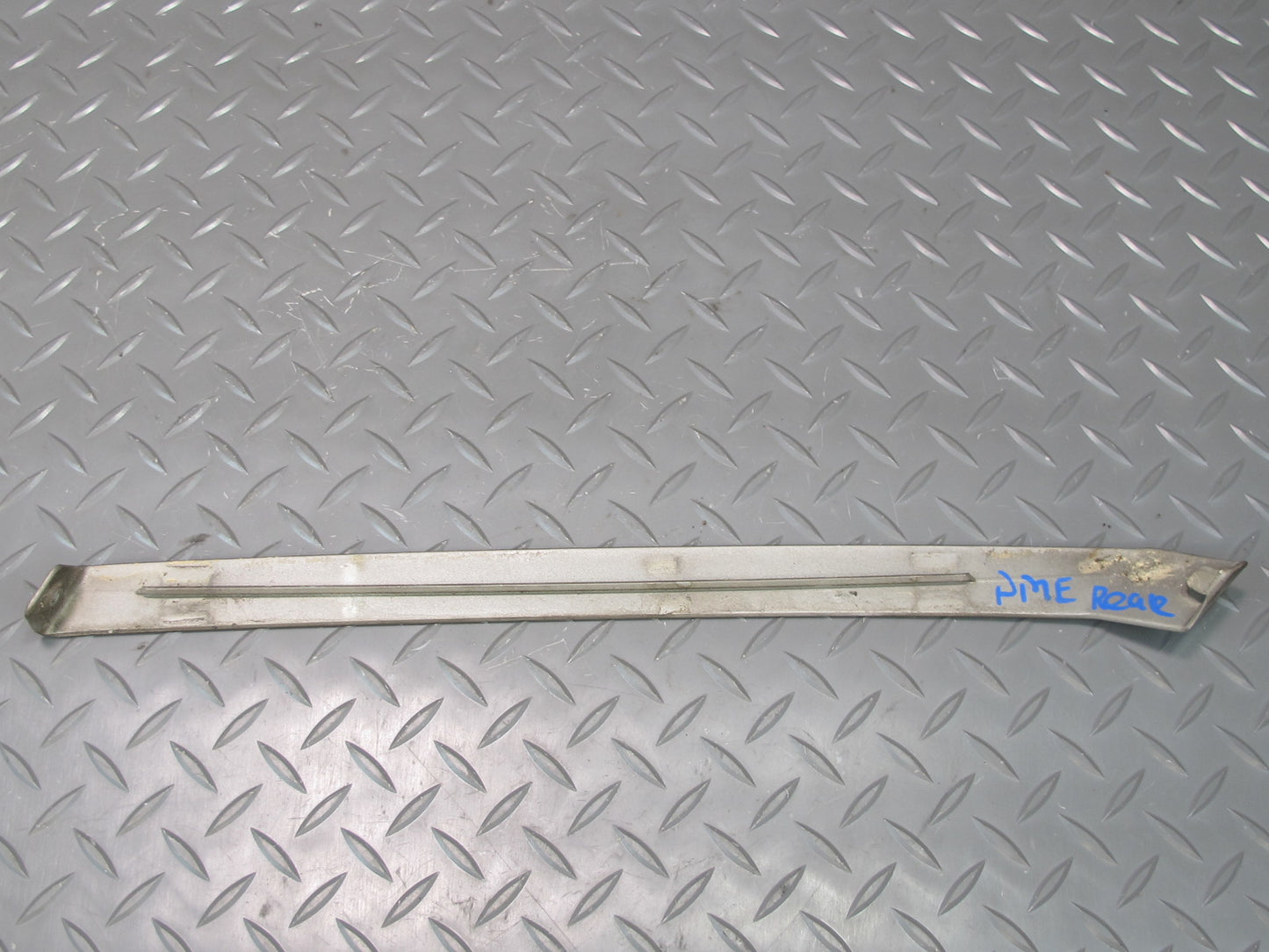 90-95 Mercedes W124 300D Sedan Left & Right Exterior C Pillar Molding Set OEM