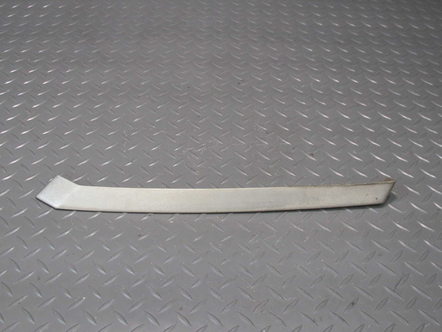 90-95 Mercedes W124 300D Sedan Left & Right Exterior C Pillar Molding Set OEM