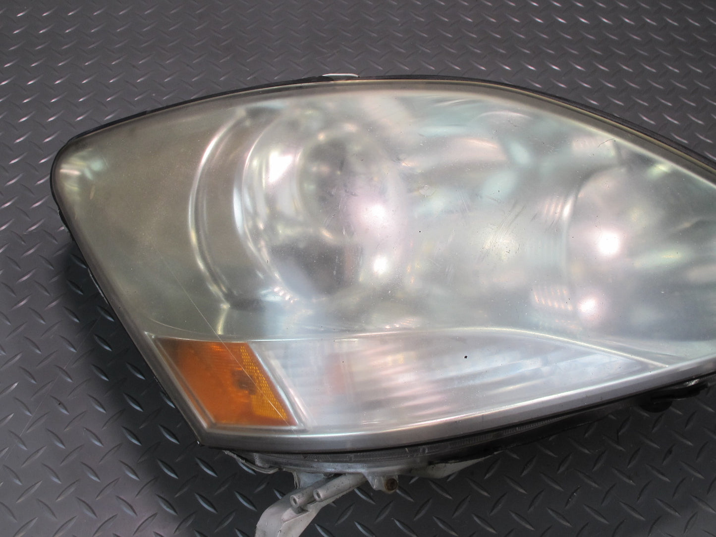 04-06 Lexus UCF30L LS430 Front Right Xenon HID Headlight Lamp OEM