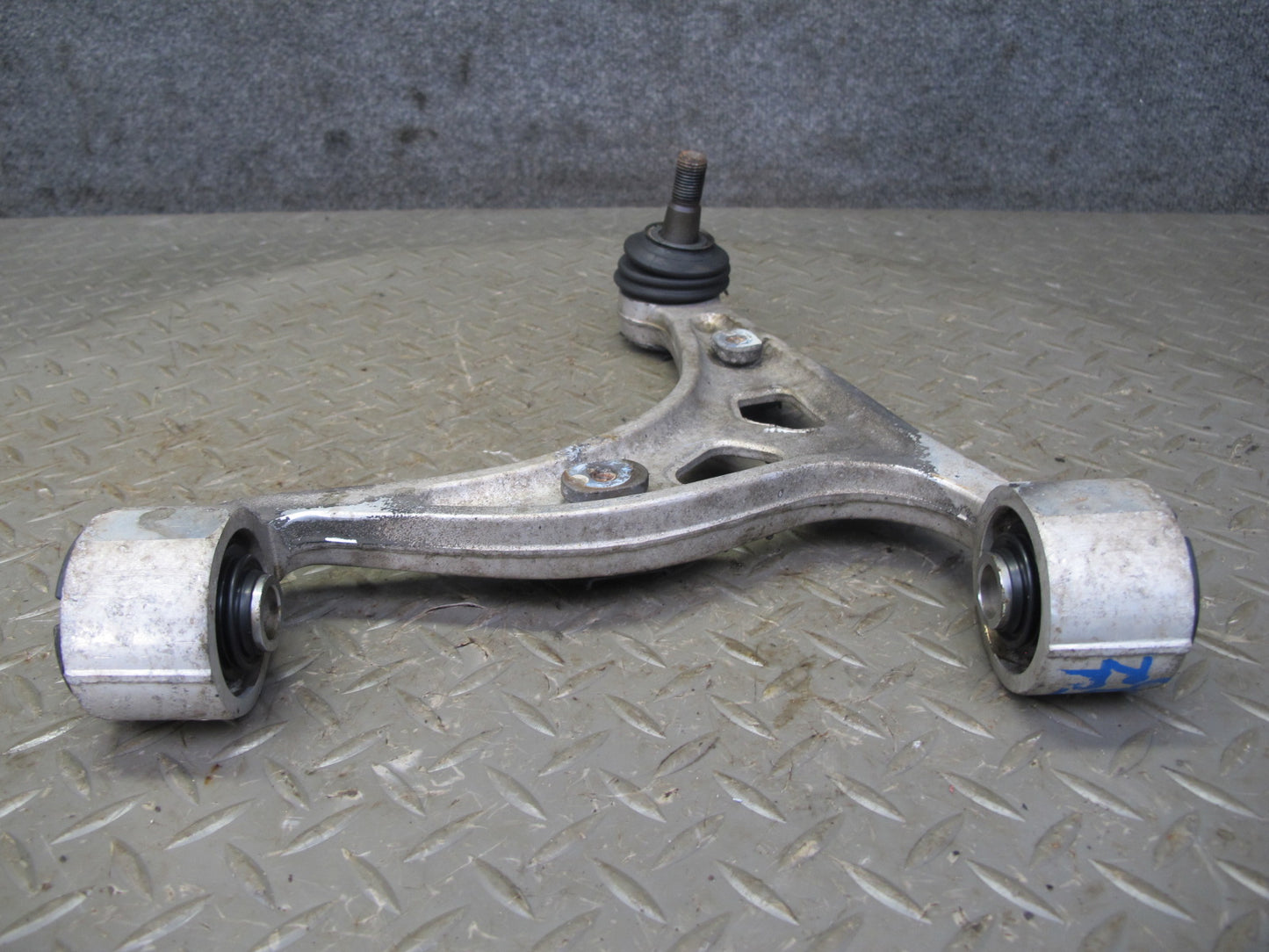 92-93 Lexus UZZ30L SC300 SC400 Rear Right Upper Control Arm OEM
