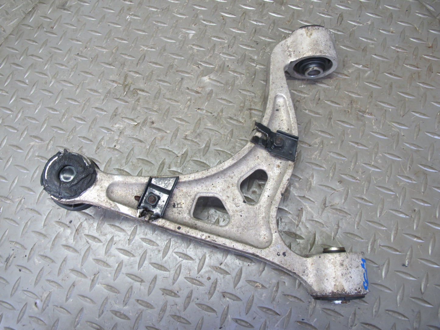 92-93 Lexus UZZ30L SC300 SC400 Rear Right Upper Control Arm OEM