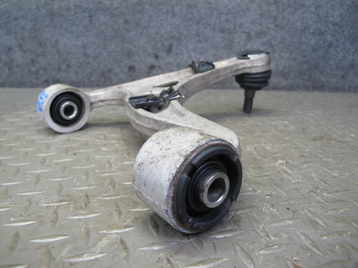 92-93 Lexus UZZ30L SC300 SC400 Rear Right Upper Control Arm OEM