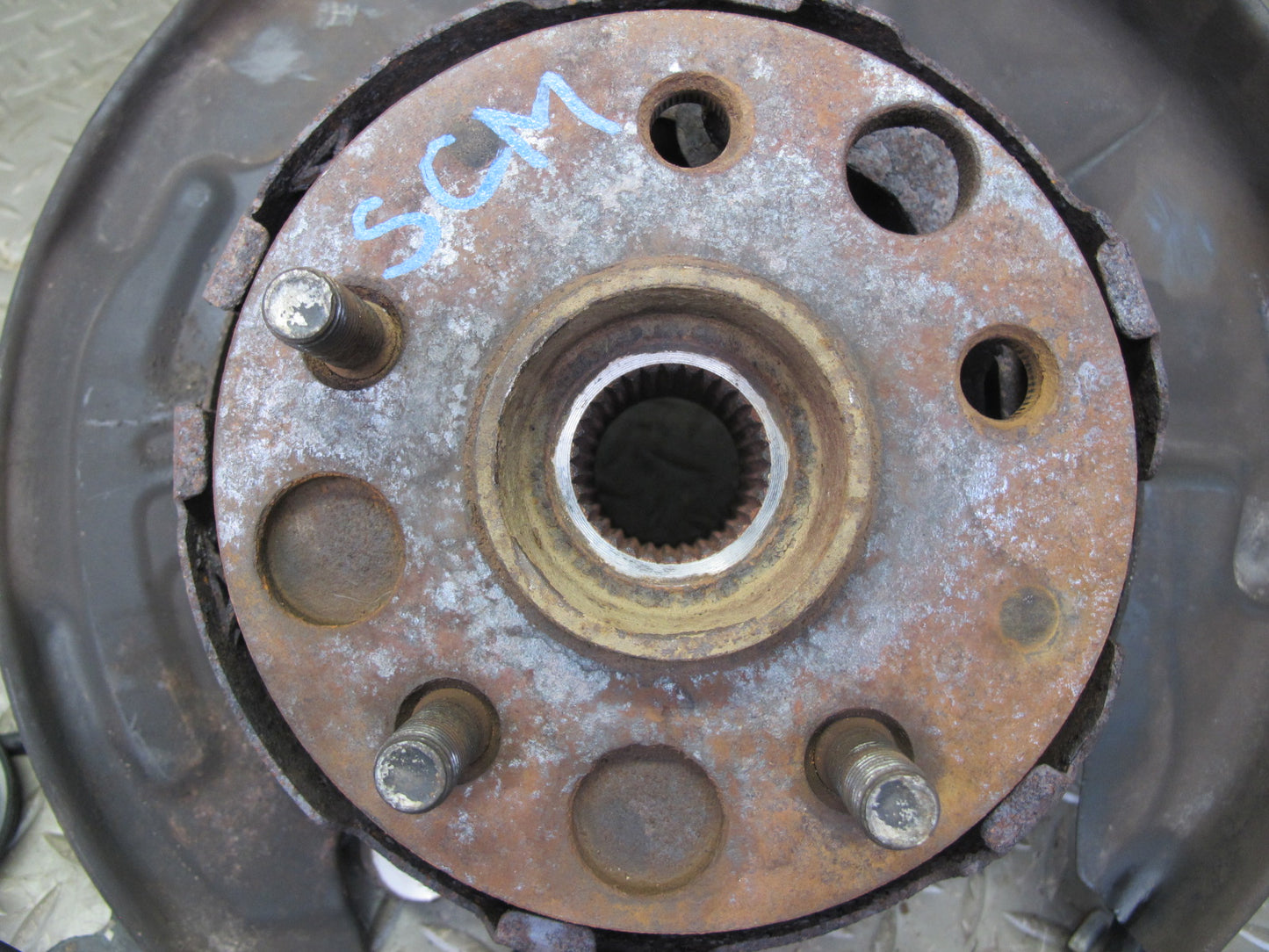 92-00 Lexus UZZ30L SC300 SC400 RWD Rear Left Spindle Knuckle Wheel Hub OEM