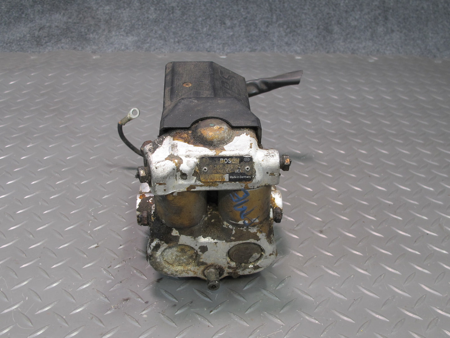 93-95 Mercedes W124 300D 3.0L Diesel Anti Lock Brake ABS Pump Module OEM