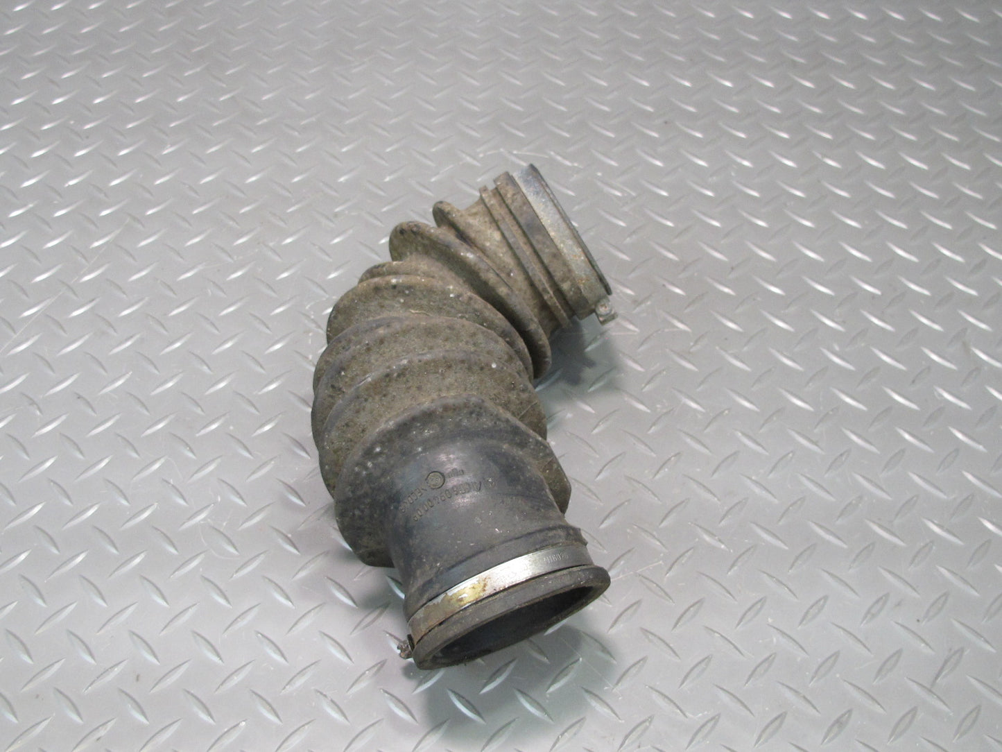 93-95 Mercedes W124 300D OM606 3.0L Diesel Air Intake Hose Pipe 6060940009 OEM