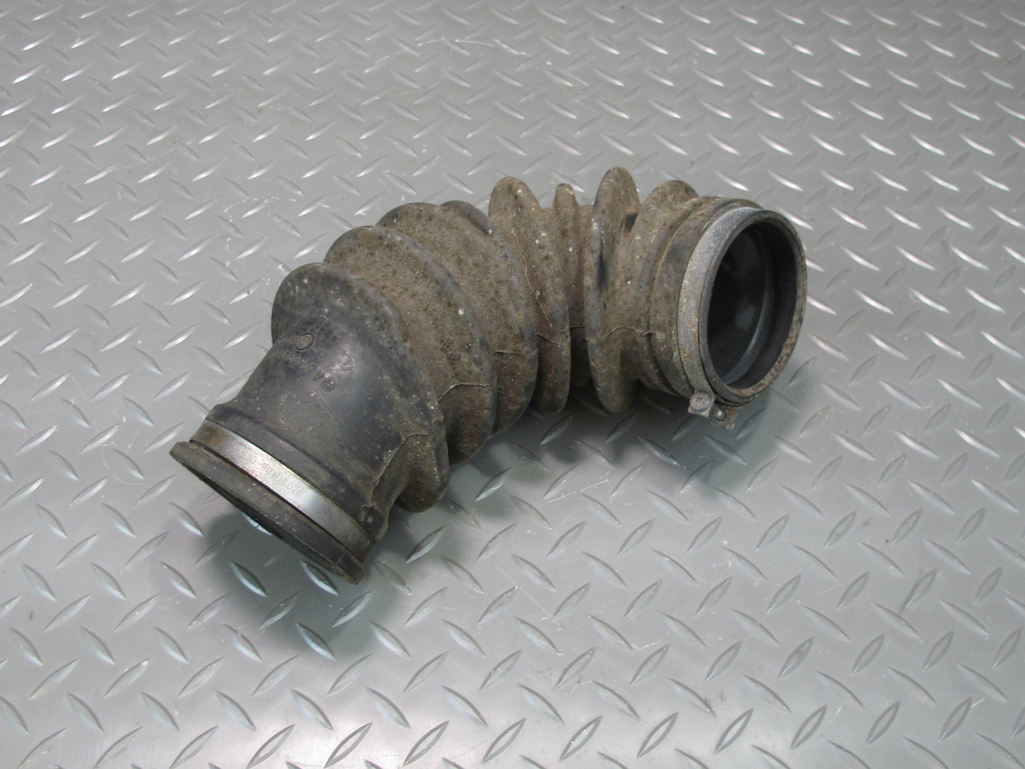 93-95 Mercedes W124 300D OM606 3.0L Diesel Air Intake Hose Pipe 6060940009 OEM