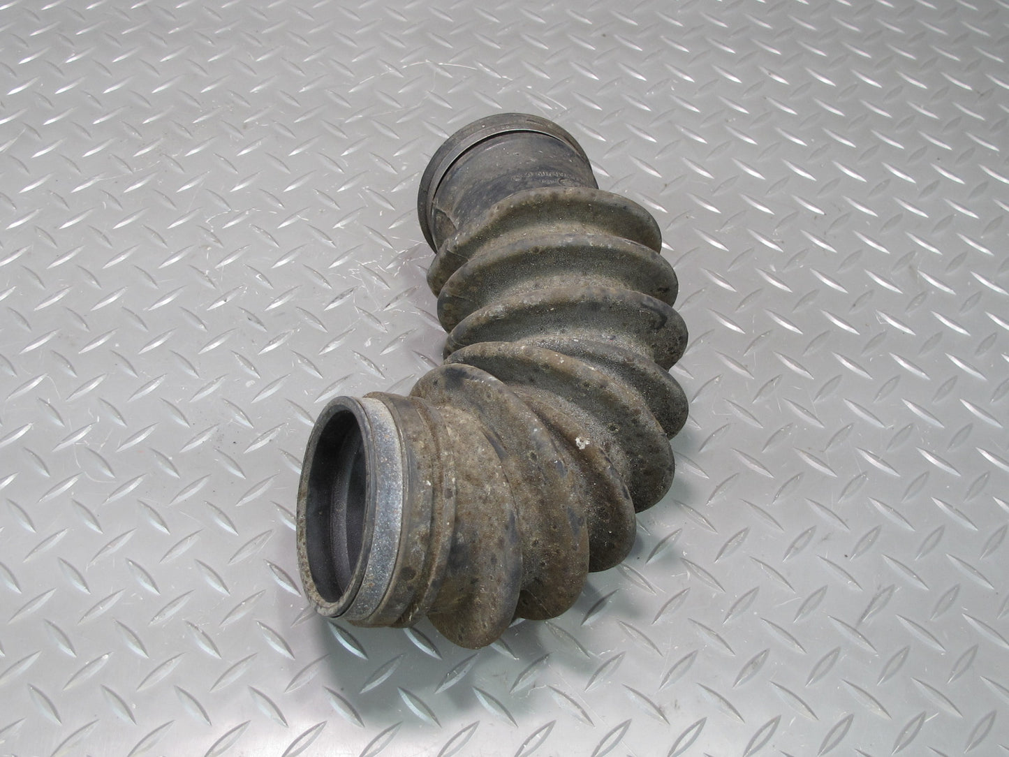 93-95 Mercedes W124 300D OM606 3.0L Diesel Air Intake Hose Pipe 6060940009 OEM