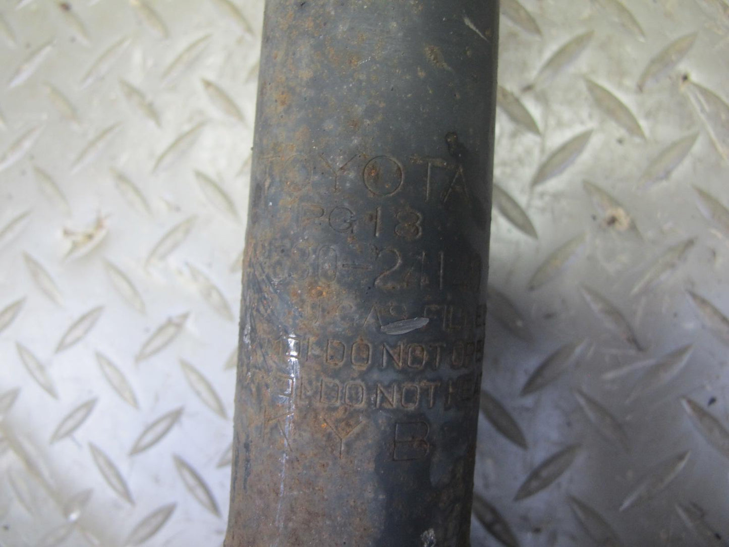 92-96 Lexus UZZ30L SC400 RWD Set of 2 Rear Left & Right Strut Shock Absorber OEM