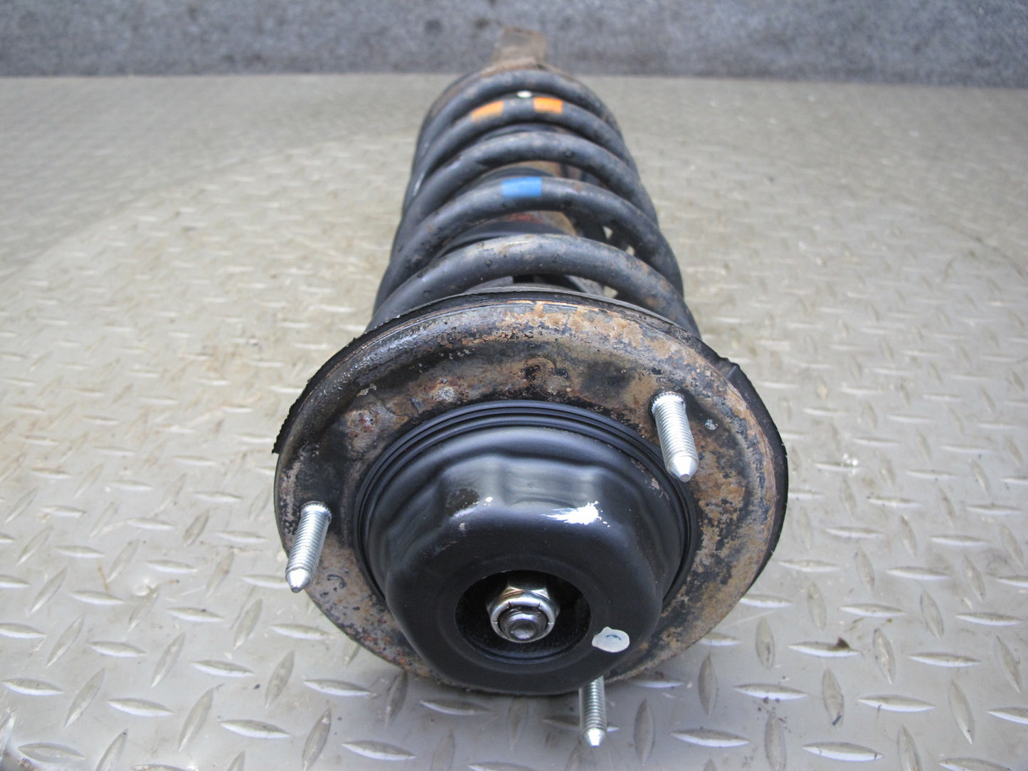 92-96 Lexus UZZ30L SC400 RWD Set of 2 Rear Left & Right Strut Shock Absorber OEM