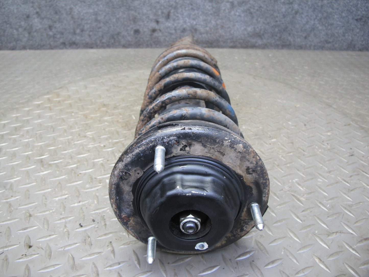 92-96 Lexus UZZ30L SC400 RWD Set of 2 Rear Left & Right Strut Shock Absorber OEM