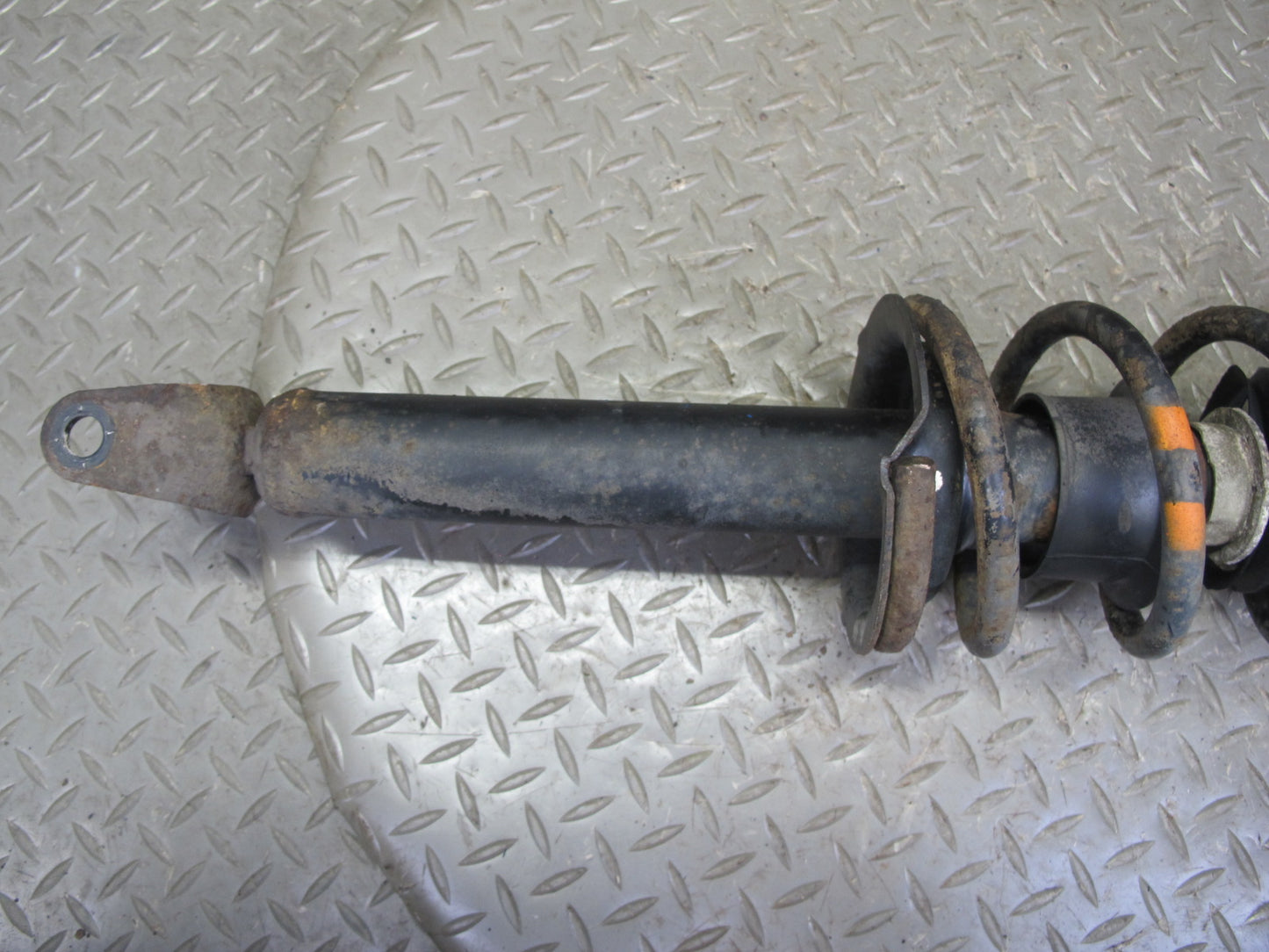 92-96 Lexus UZZ30L SC400 RWD Set of 2 Rear Left & Right Strut Shock Absorber OEM