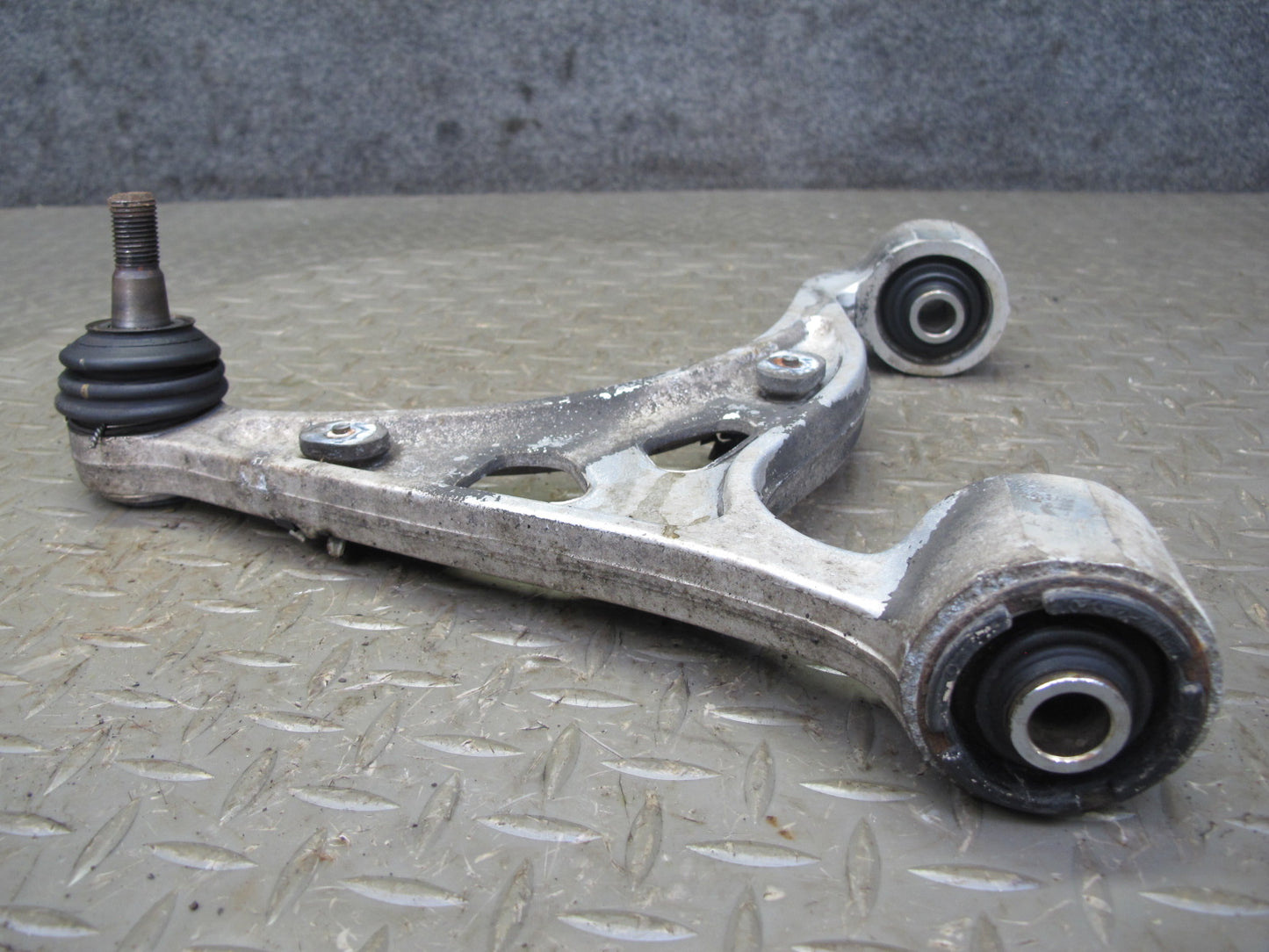 92-93 Lexus UZZ30L SC300 SC400 Rear Left Upper Control Arm OEM