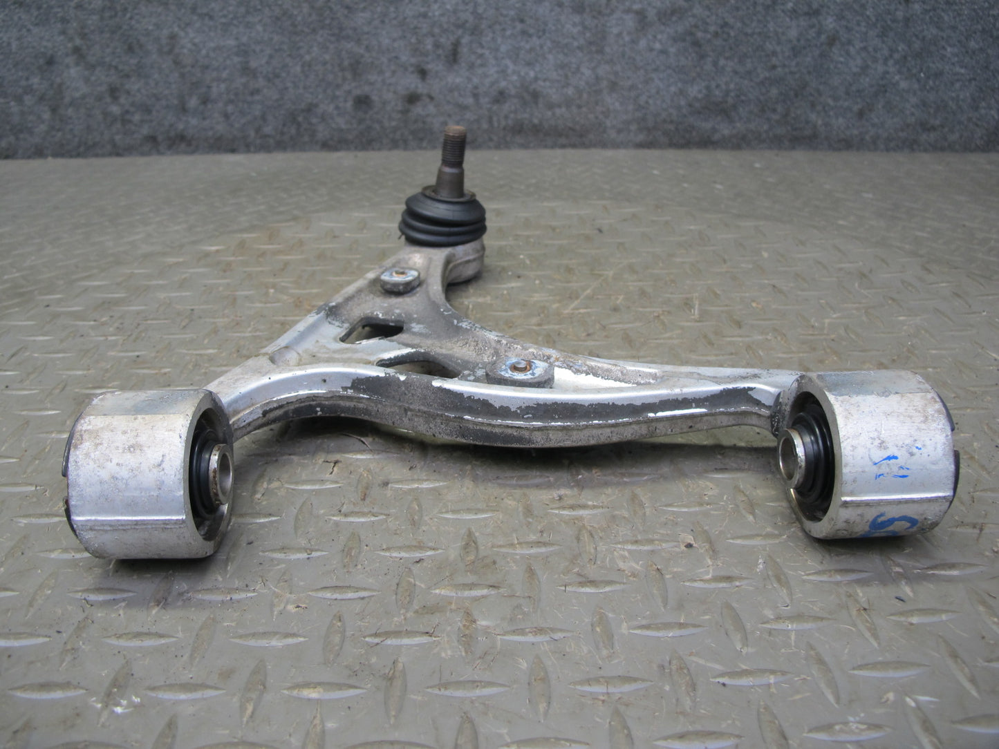 92-93 Lexus UZZ30L SC300 SC400 Rear Left Upper Control Arm OEM